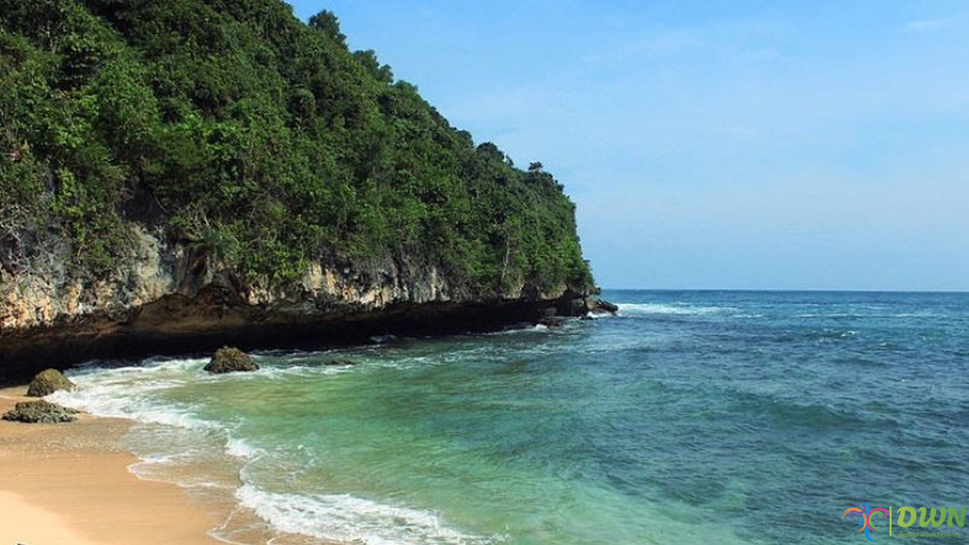 Pantai Pulang Sawal: Spot Tenang yang Siap Menyihir Matamu