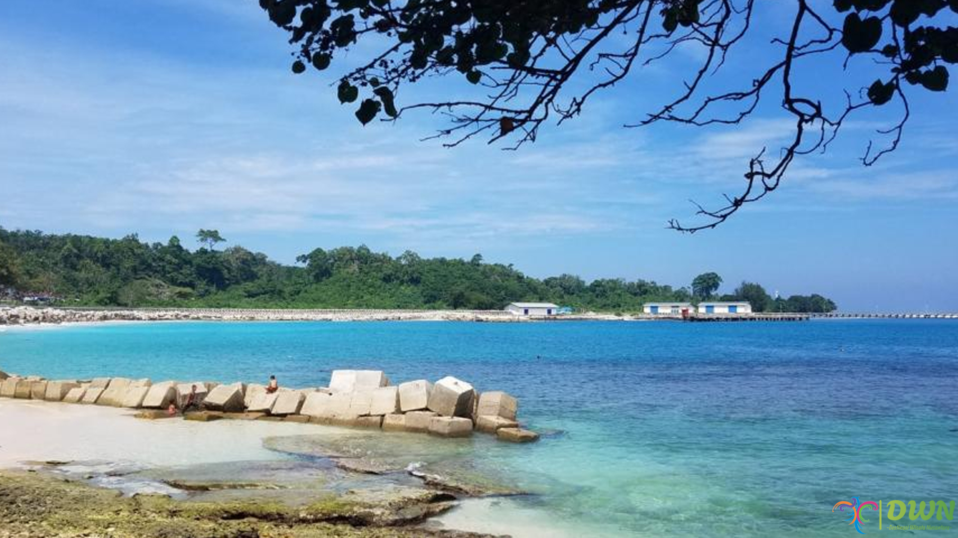Pantai Linau: Wisata Laut dengan Keindahan Alam yang Masih Asri