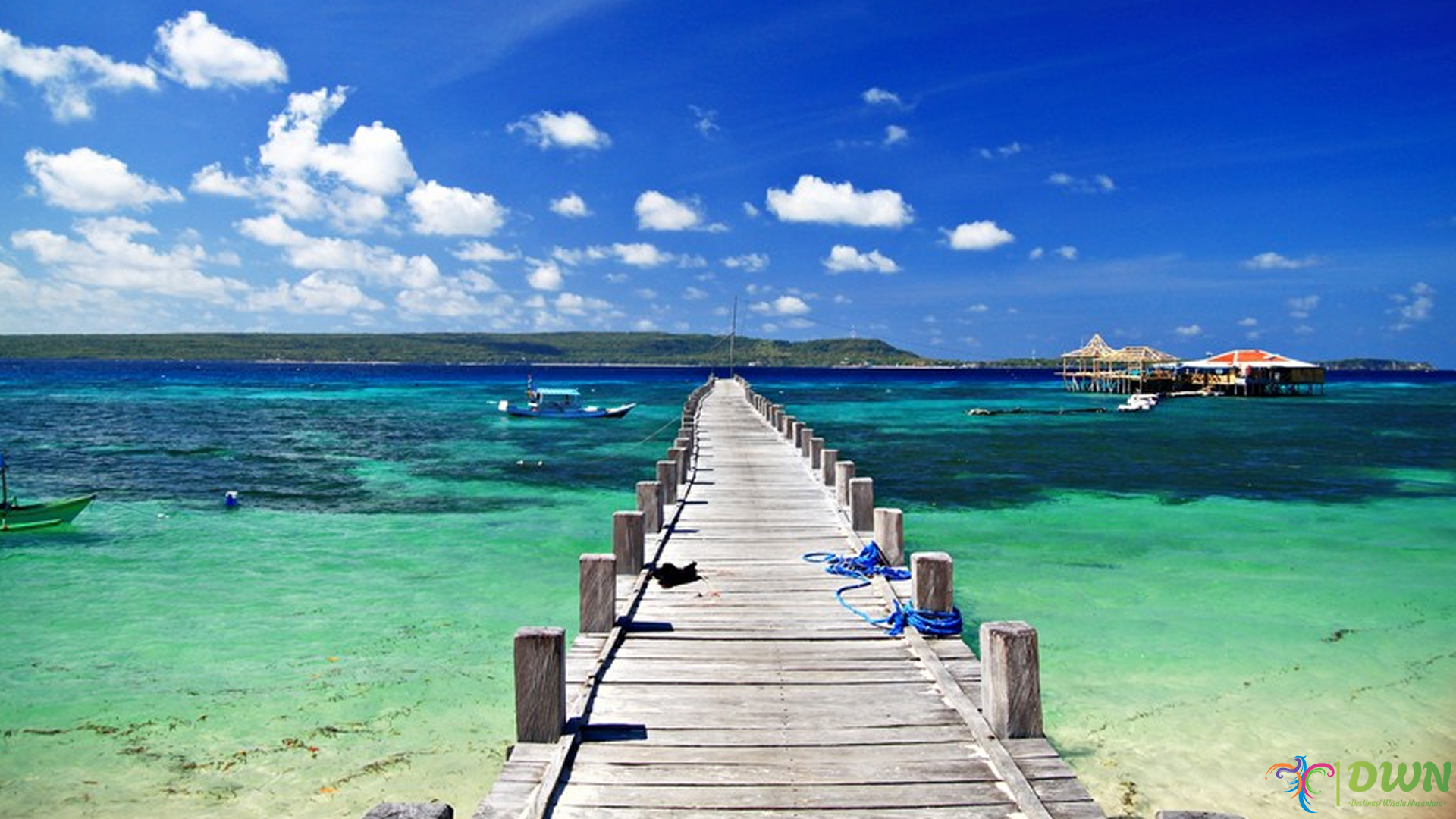 Menghirup Segarnya Angin Pantai di Pulau Liukang Loe