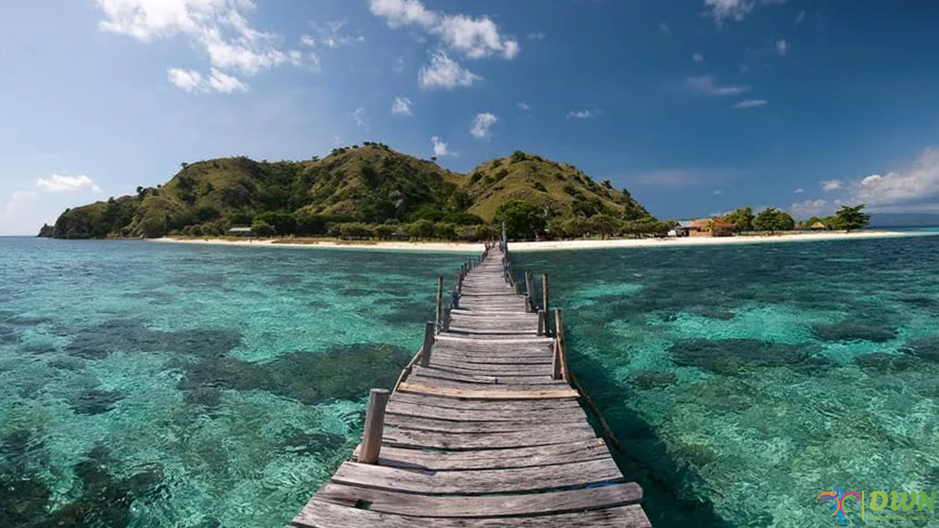Melepas Penat di Kanawa Island, Spot Favorit Pecinta Alam