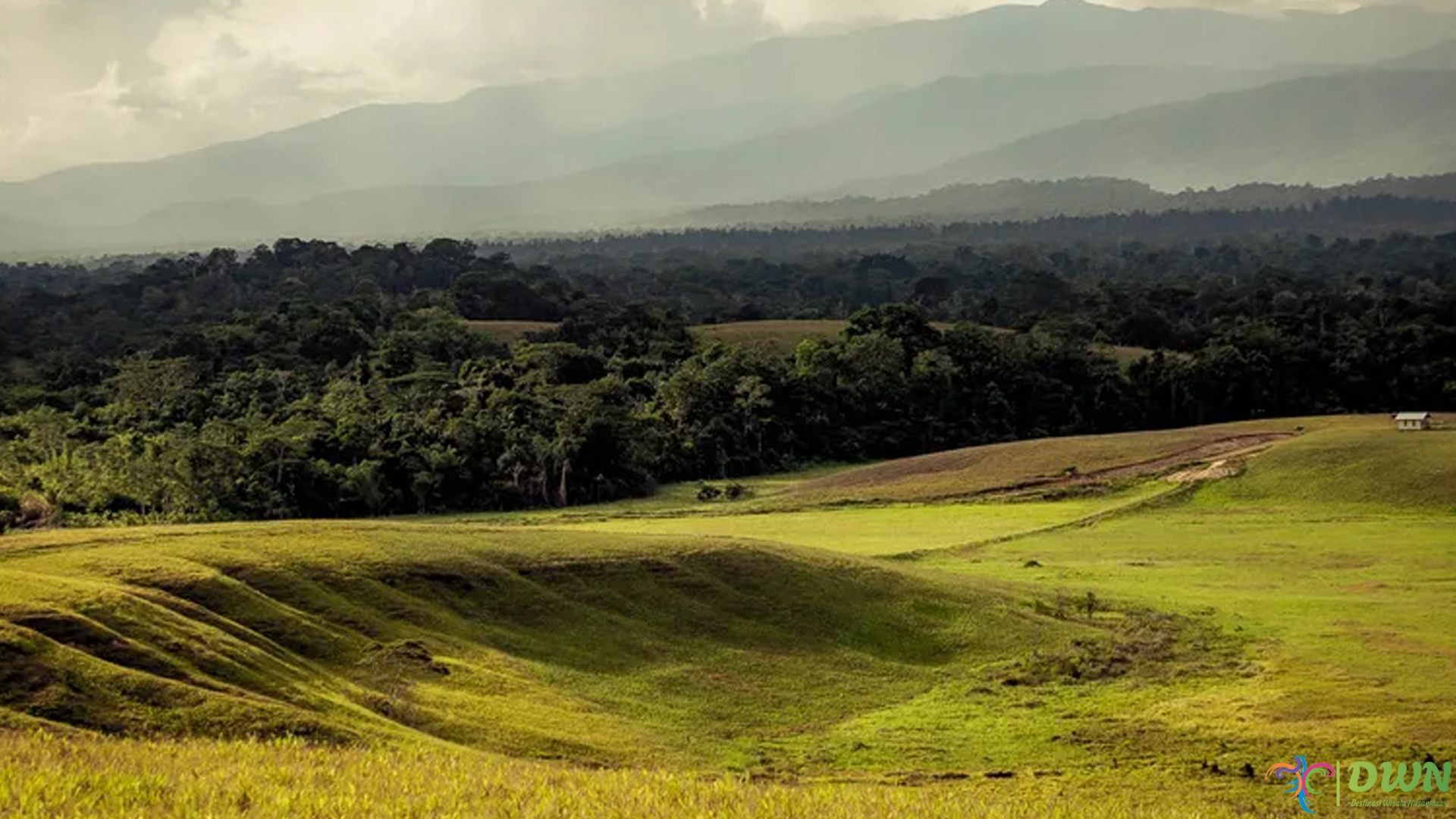 Bukit Sontiri, Surga Alam dengan 3 Pemandangan Menawan