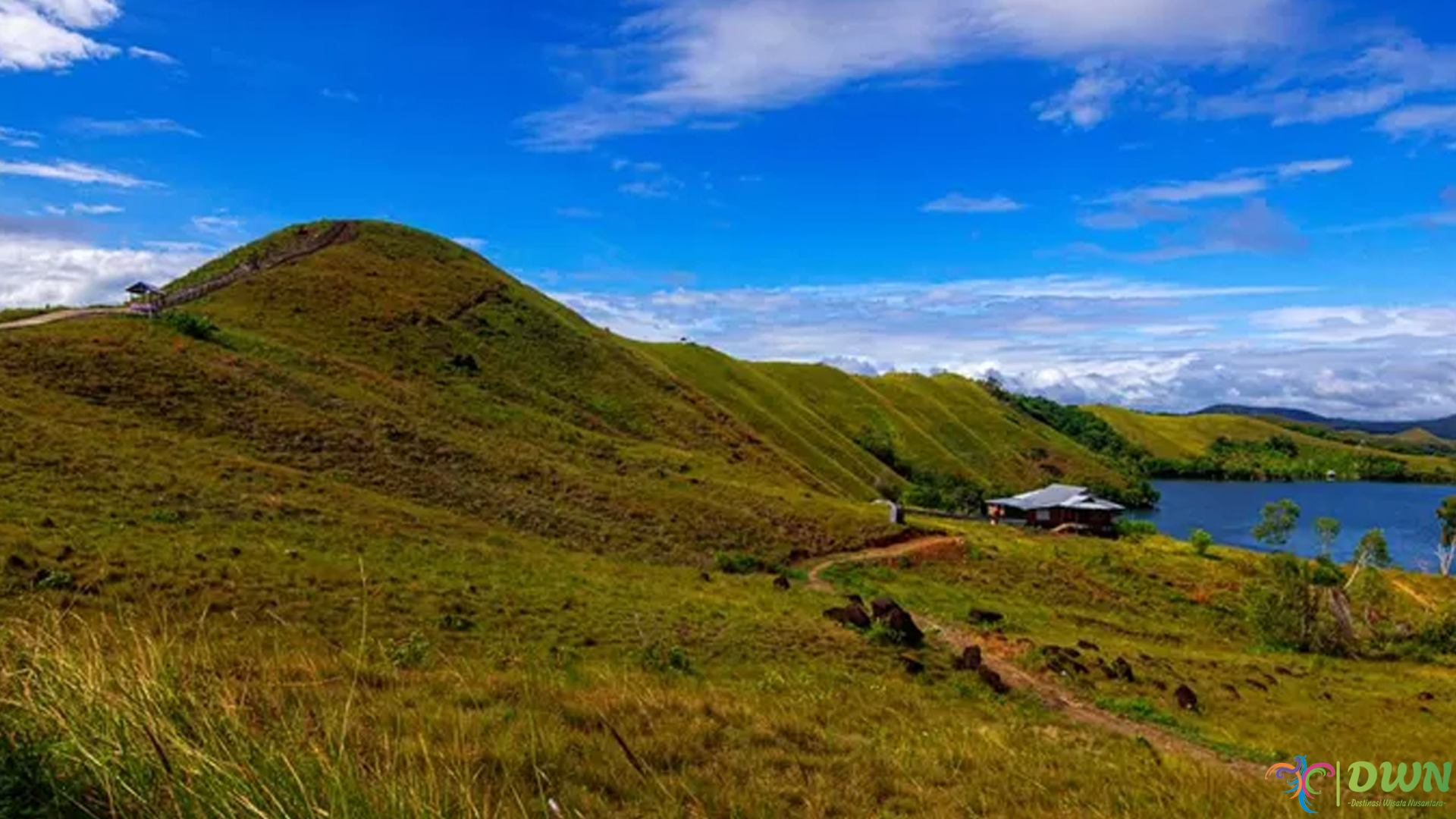 Bukit Sontiri, Surga Alam dengan 3 Pemandangan Menawan