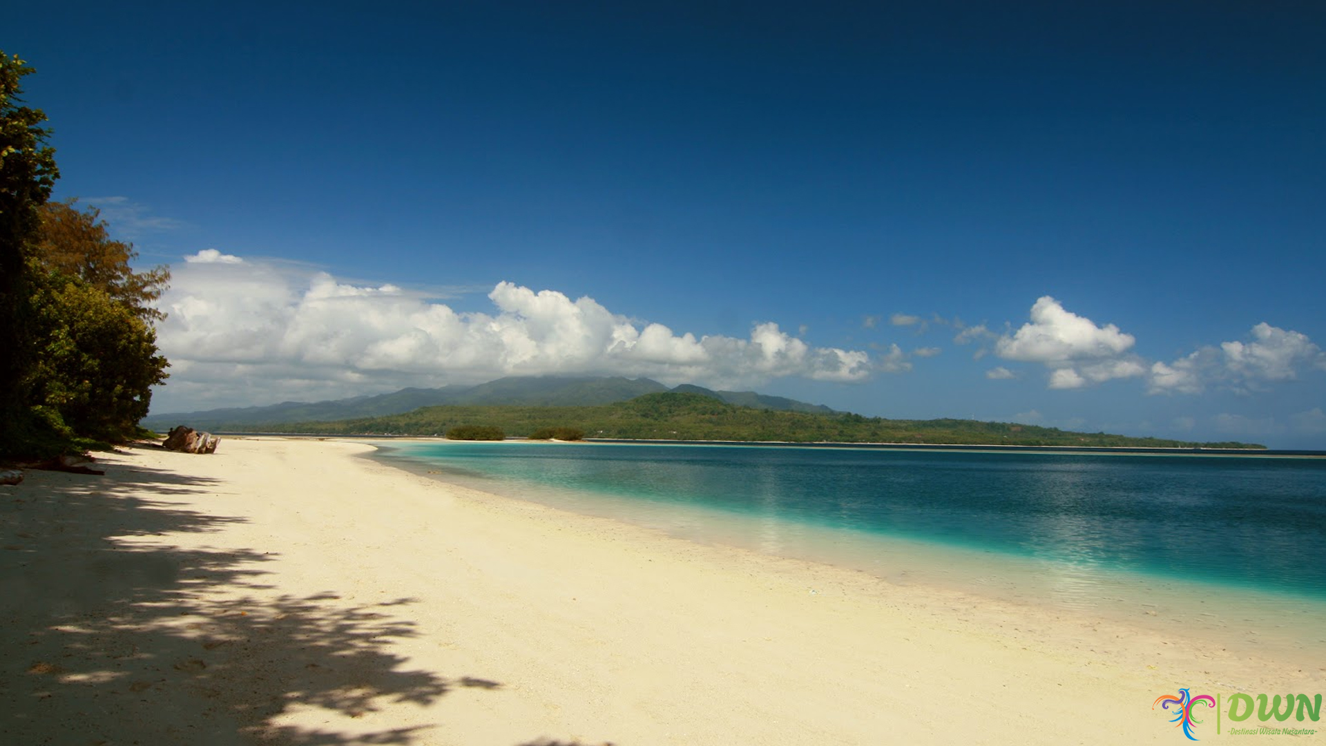 Pulau Pombo: Oase Tenang untuk Lepas Penat dari Kota