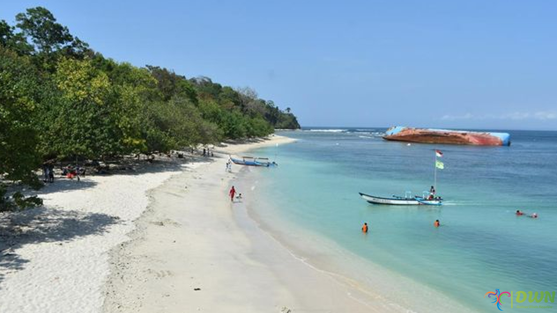Pesona Pantai Pangandaran dan 3 Momen Sunset Memukau
