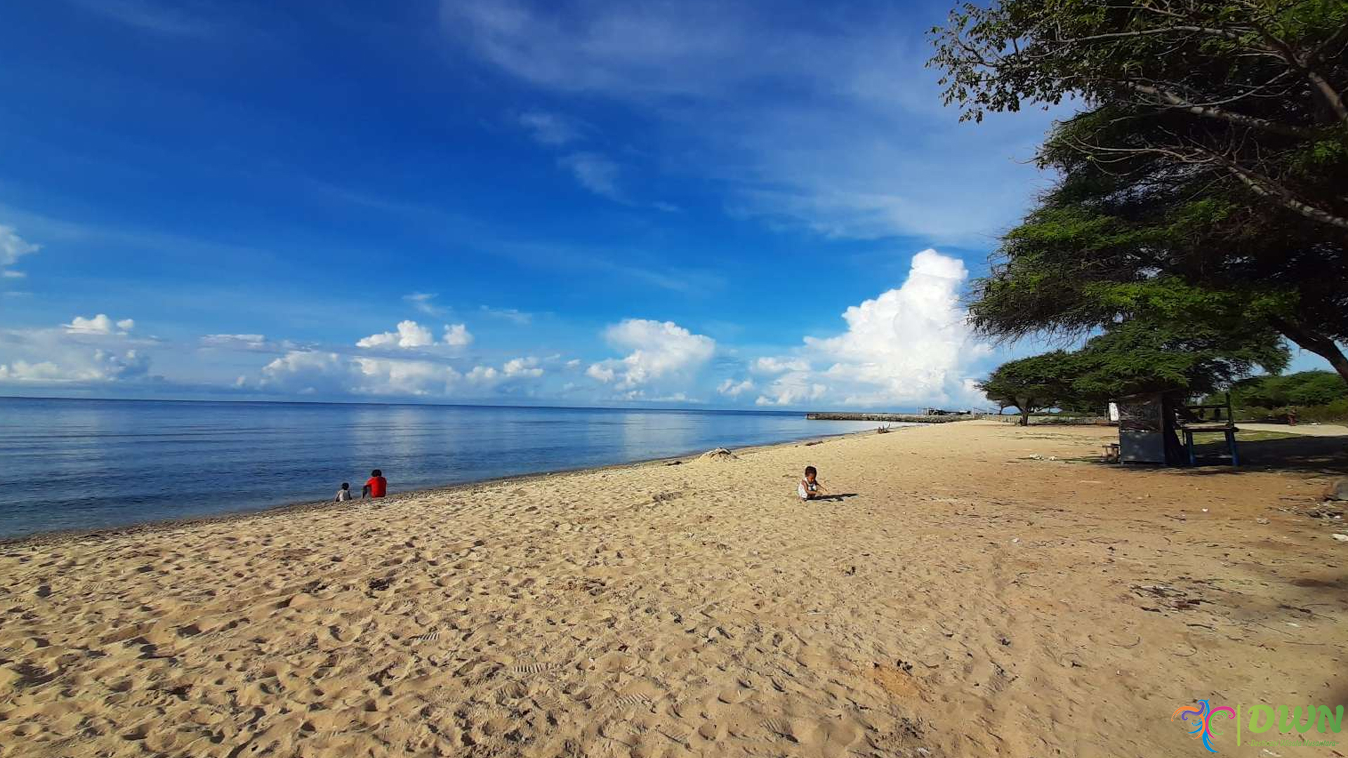 Nikmati 3 Momen Santai di Pantai Kurenai untuk Lepas Penat