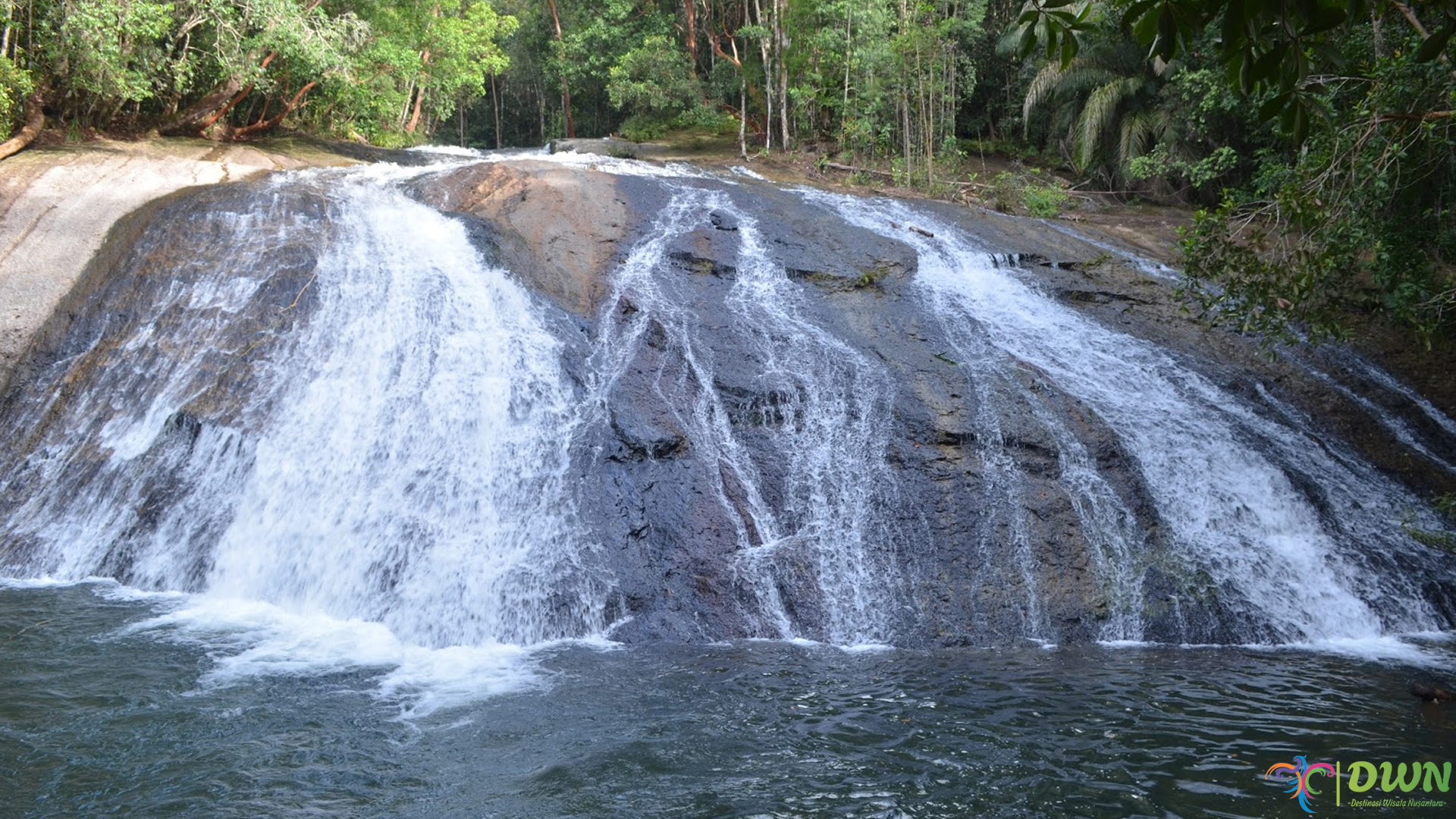 Air Terjun Tembalang: 4 Alasan Wajib Masuk Daftar Liburanmu