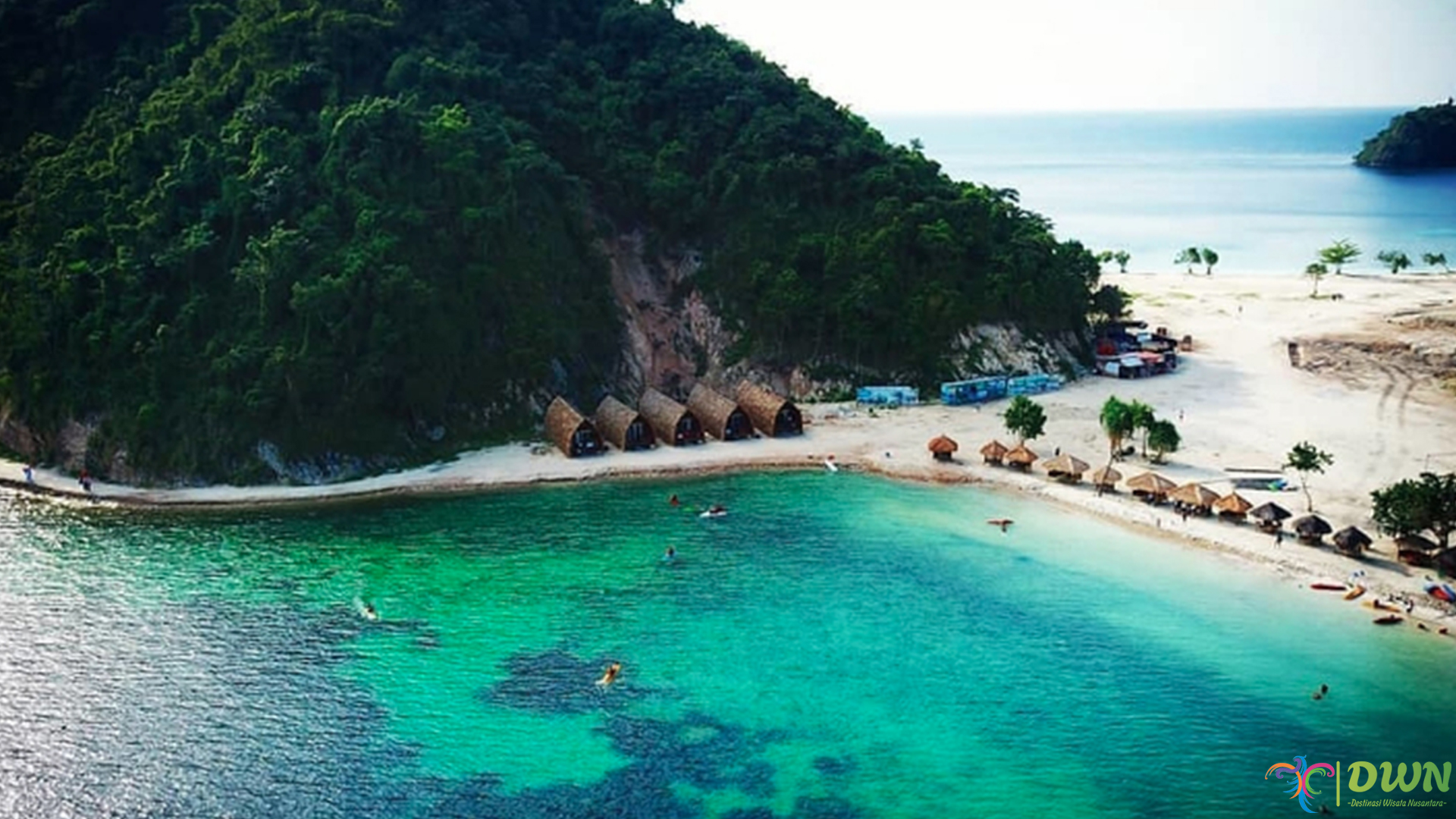 Pantai Sari Ringgung: 5 Alasan Liburanmu Bakal Lebih Asyik di Sini