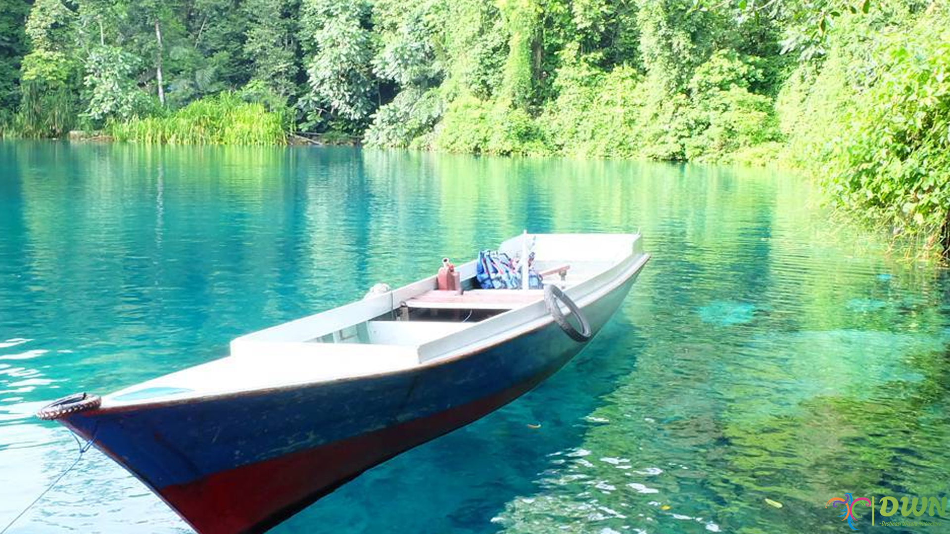 Danau Labuan Cermin Surga Tersembunyi dengan 3 Fakta Menarik