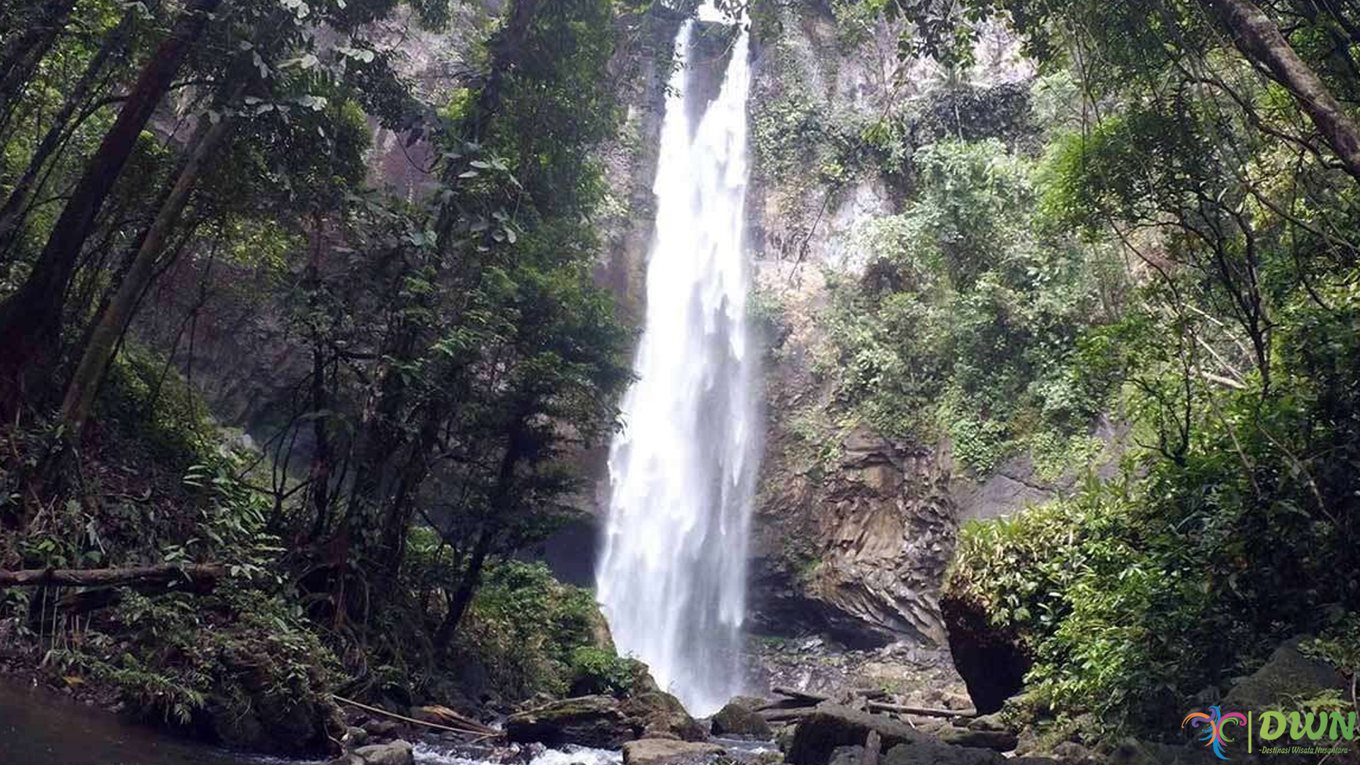 Menyusuri Air Terjun Singkai, Temukan 5 Keajaiban Alam