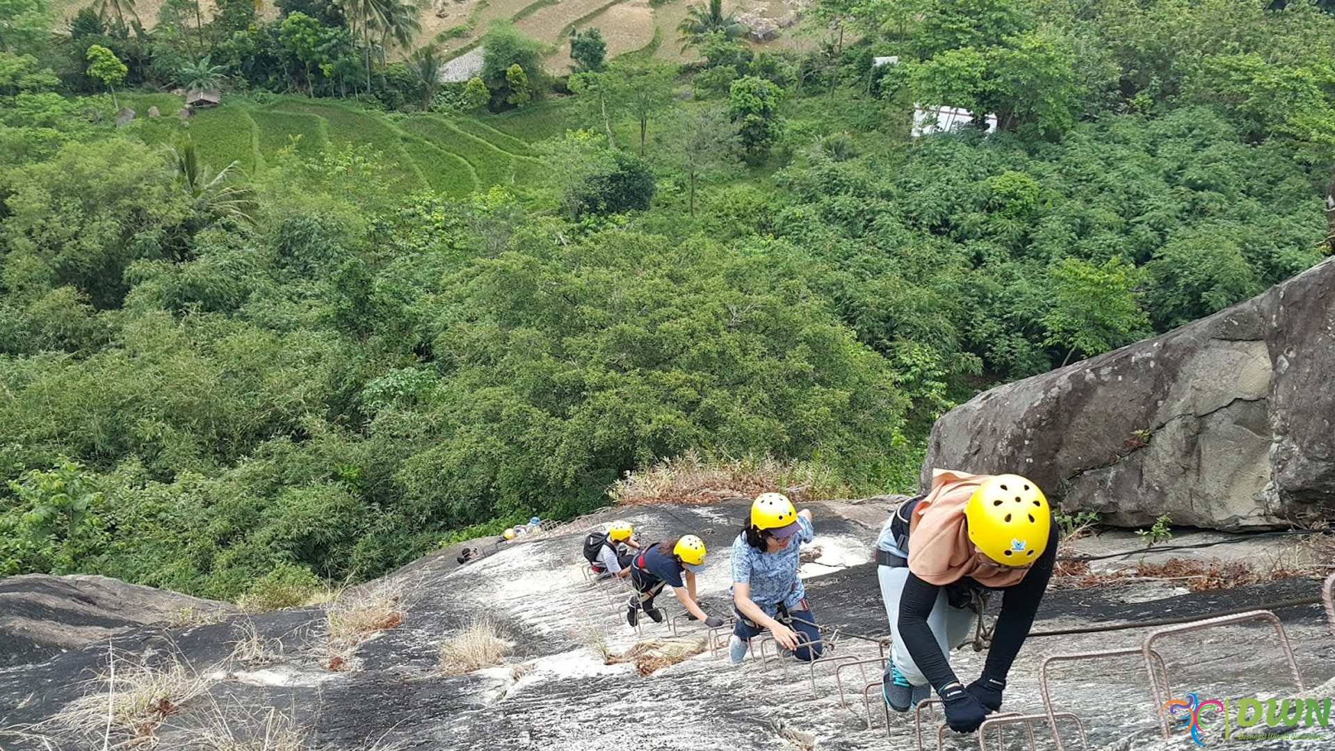 Pesona Badega Gunung Parang dengan 5 Aktivitas Menarik