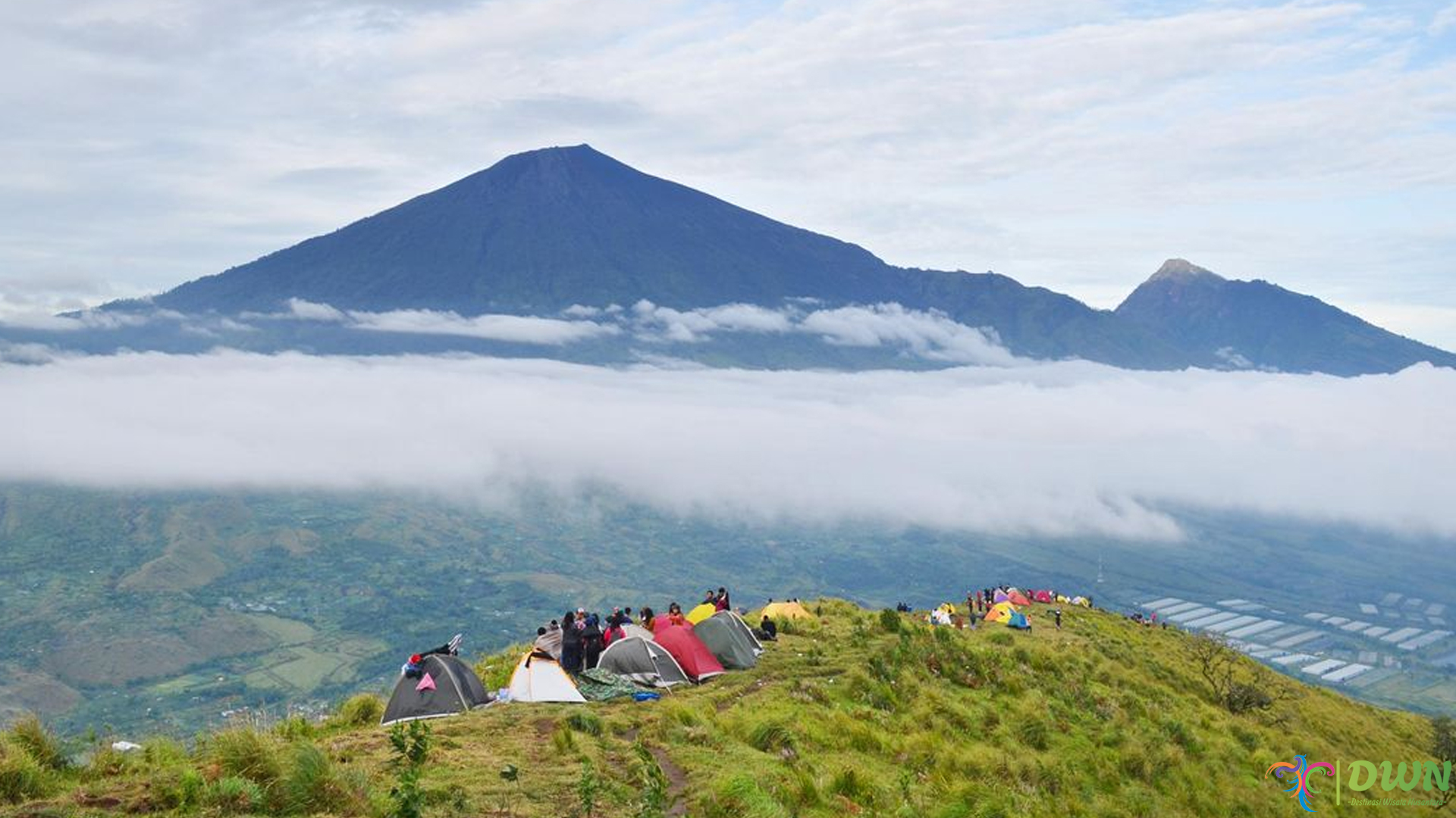 5 Momen Sunset Terindah di Bukit Pergasingan yang Bikin Hati Tenang