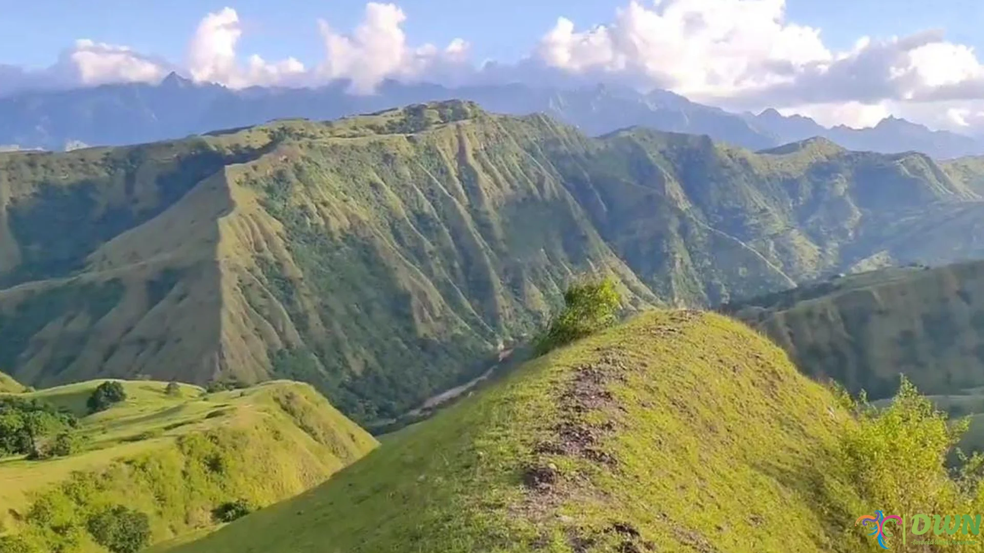 5 Aktivitas Menarik yang Bisa Kamu Lakukan di Tebing Romantis Ollon