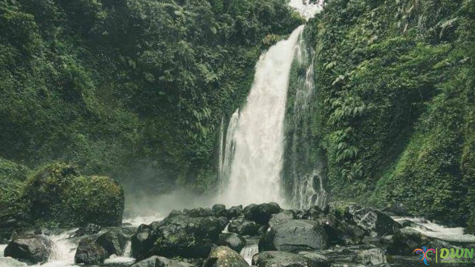 4 Keindahan Curug Gomblang yang Jarang Diketahui Wisatawan
