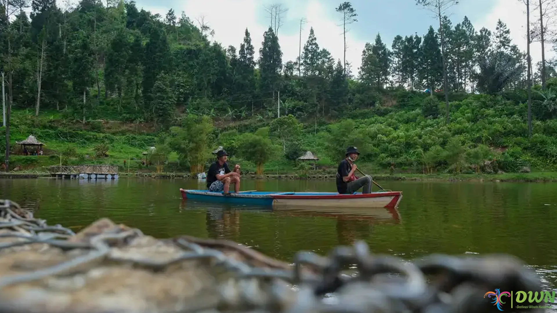 Telaga Kumpe & 5 Pemandangan Alam Indah yang Bikin Lo Auto Relax