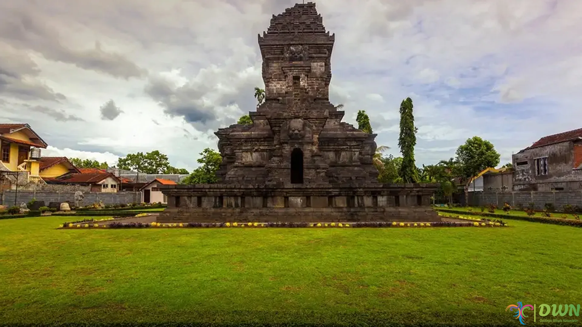5 Keunikan Wisata Candi Singosari yang Bikin Pengunjung Terpesona