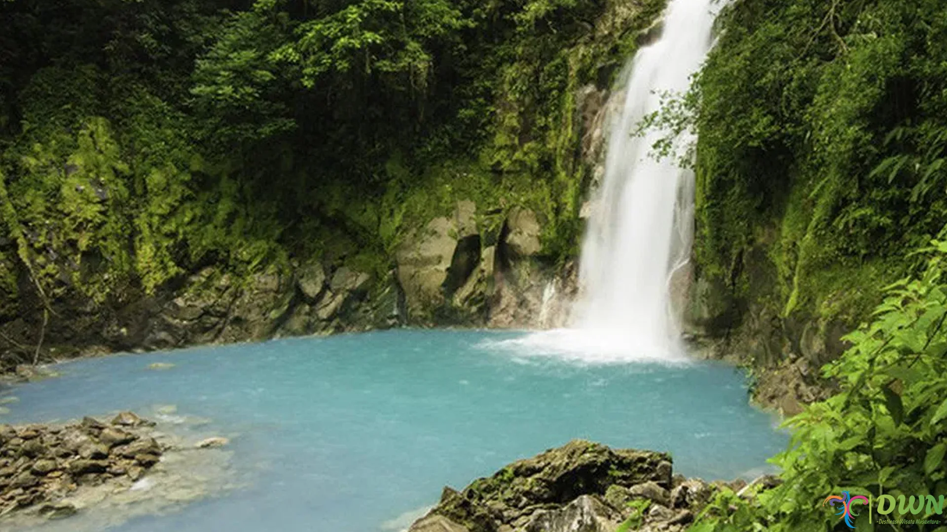Curug Cipeureu, 5 Keindahan Alam yang Bikin Pikiran Segar