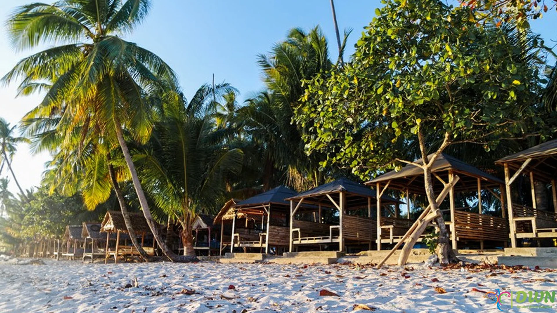 Pantai Nirwana Bikin Lupa Waktu Banget, 5 Momen Paling Nikmat di Sini
