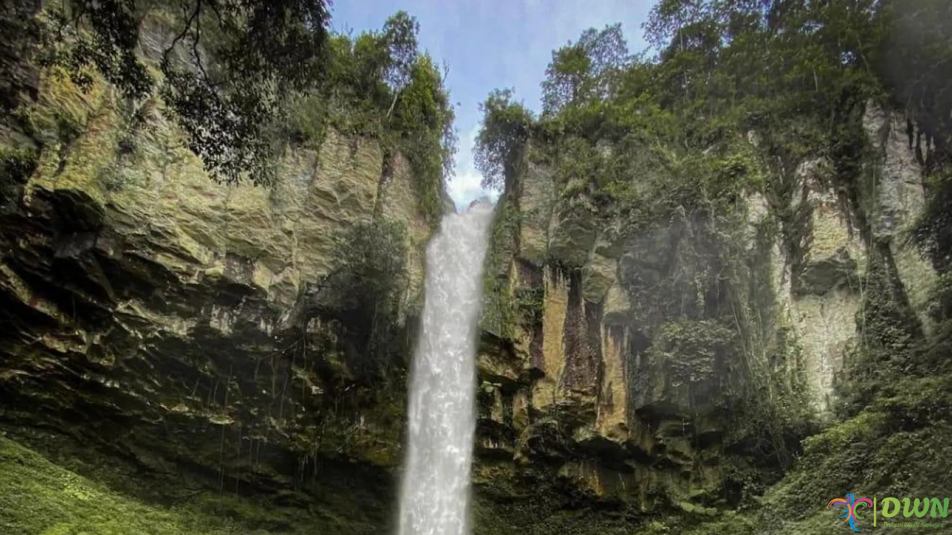 5 Hal Menarik Tentang Air Terjun Putri Malu Yang Harus Dicoba