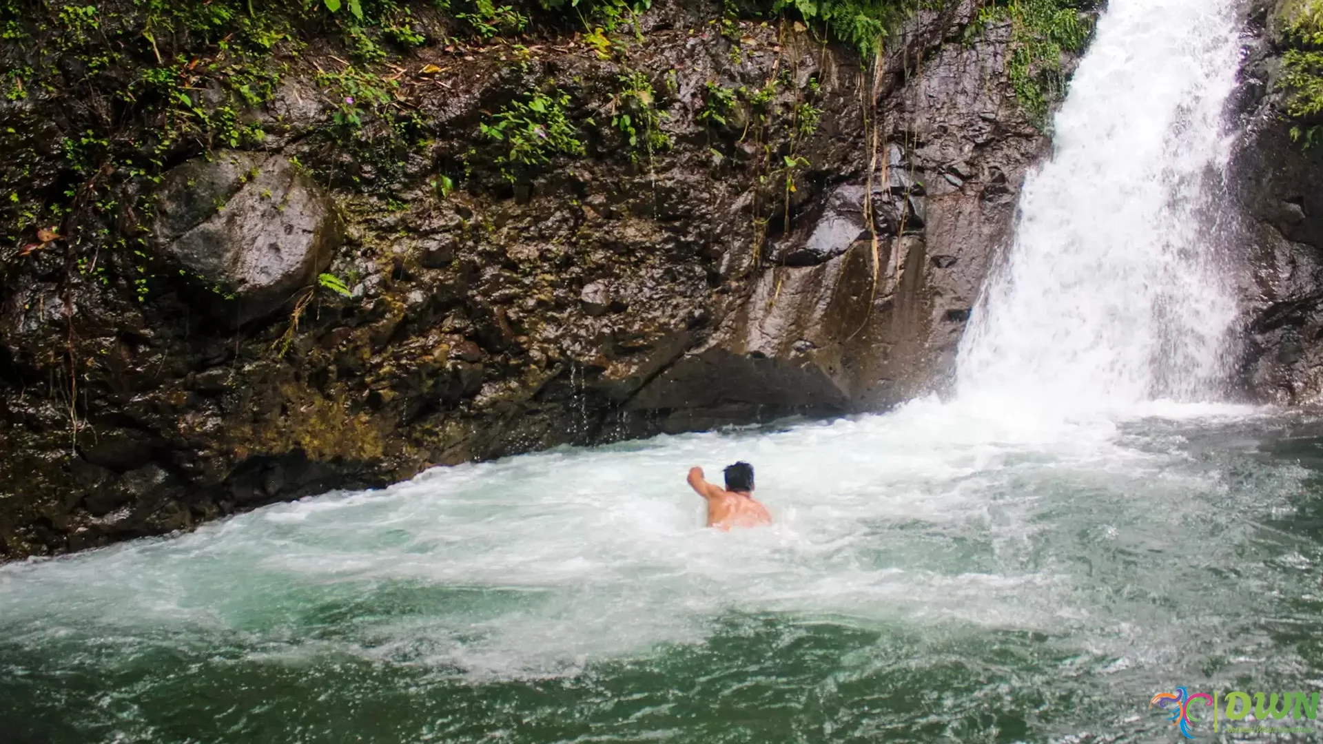Wisata Curug Panganten Tawarkan 5 Keindahan Alam Yang Memukau