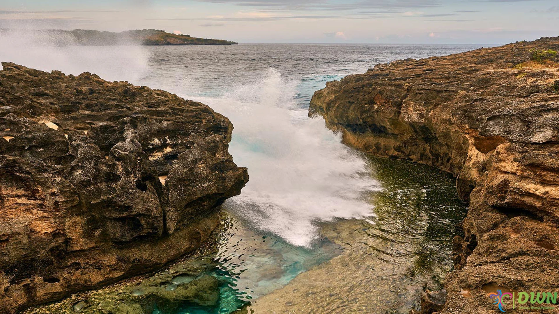 5 Aktivitas Seru Di Angel's Billabong Yang Membuat Liburan Lebih Hidup