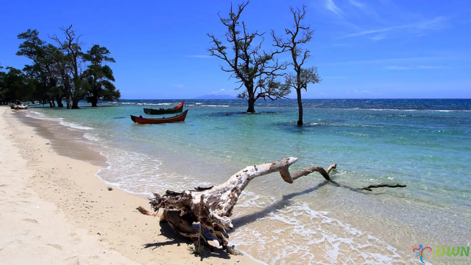 5 Alasan Pantai Lhok Mee Jadi Destinasi Populer Liburan Keluarga