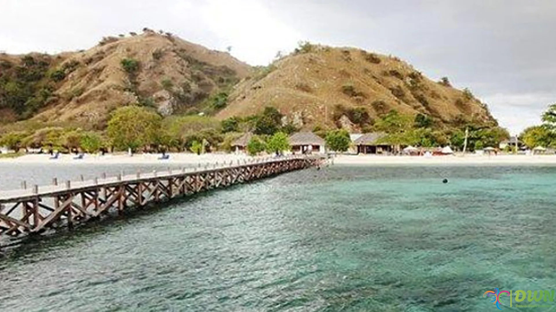 Wisata Pantai Wae Rana 5 Fakta Menarik Tentang Keindahan Alamnya