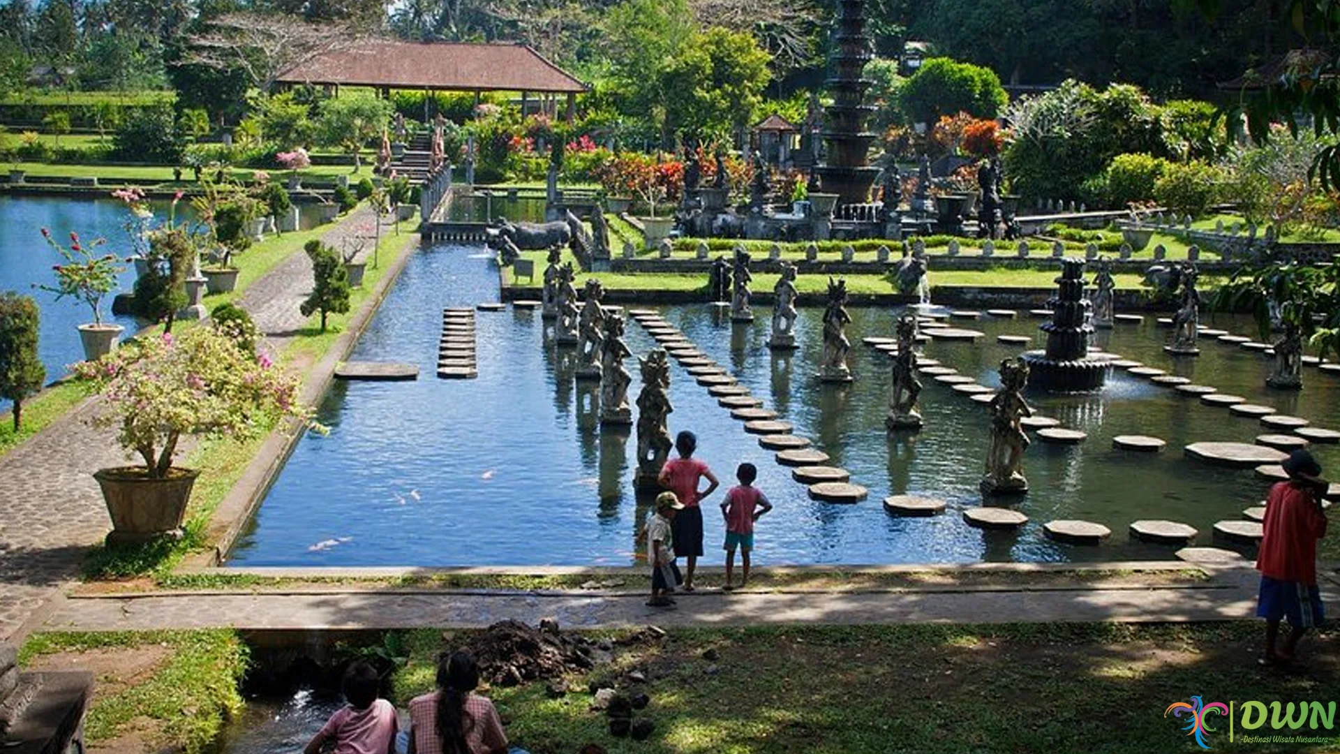 Menikmati Tirta Gangga Lewat 5 Destinasi Air yang Memikat Hati