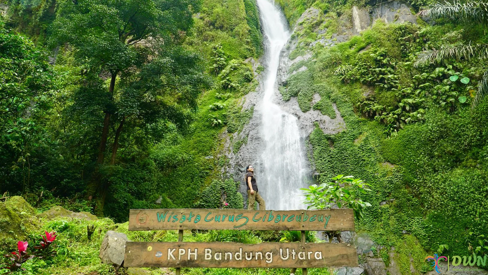Curug Cibareubeuy 25 Meter Air Terjun dengan Pesona Alam Menakjubkan