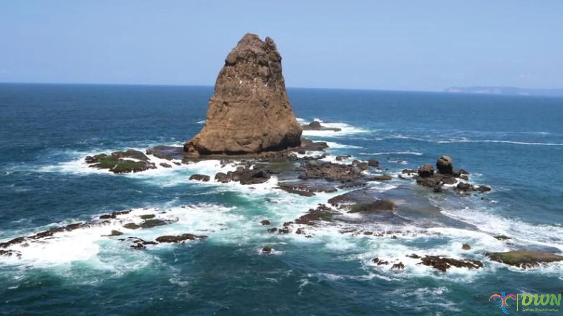 Waktu Terbaik ke Pantai Papuma 3 Jam Sebelum Senja