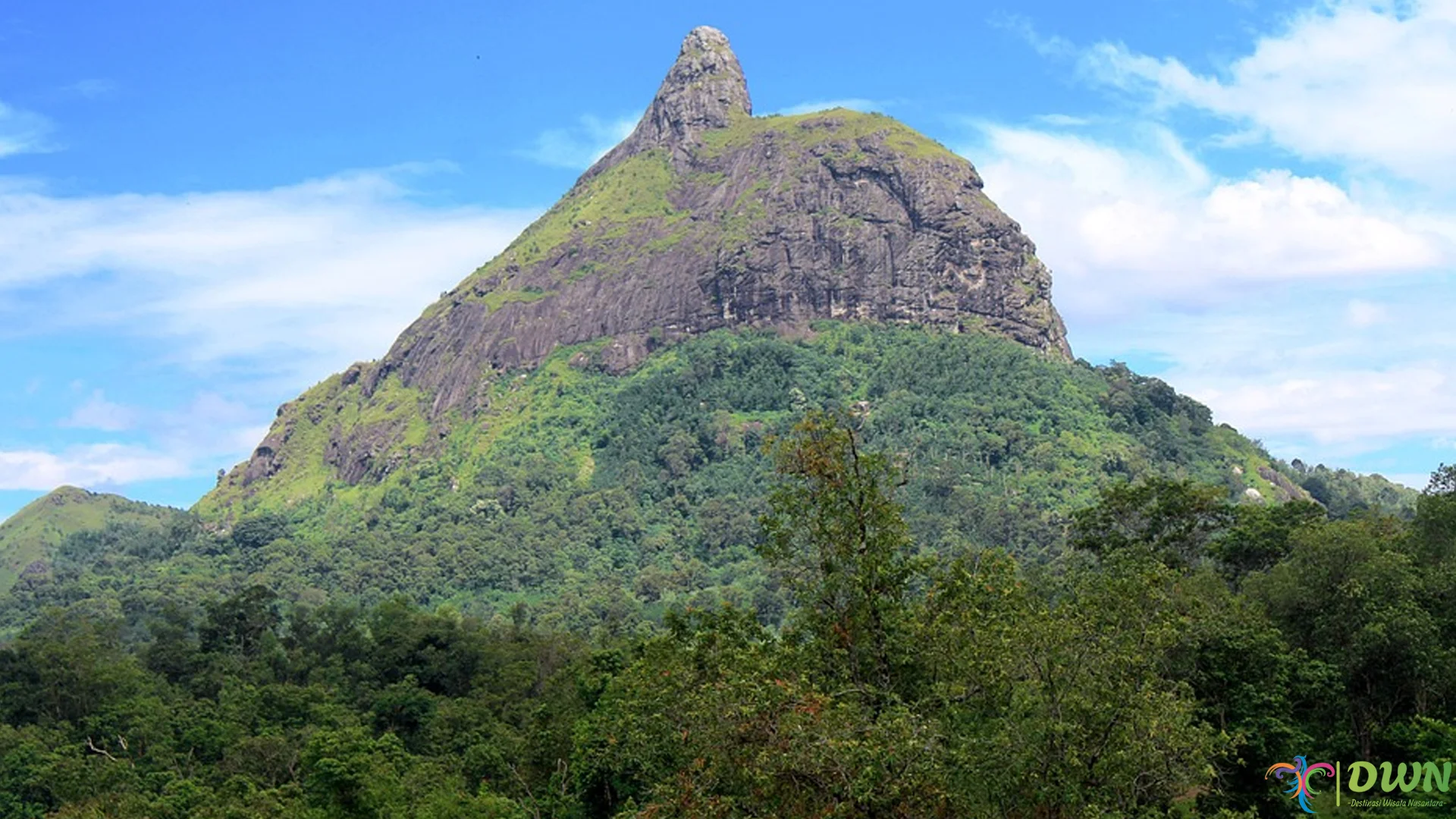 Bukit Serelo Punya 5 Pesona Alam yang Bikin Terpana Banget