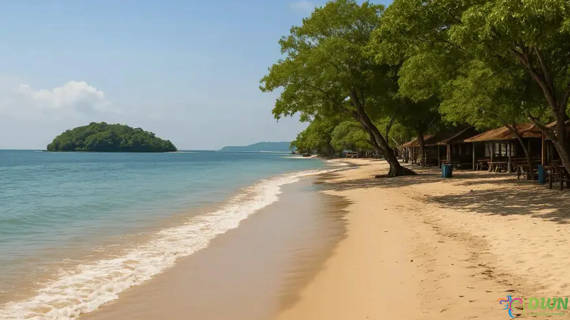 Aktivitas Megah 4 Pantai Mutun Bisa Berenang dan Bermain Pasir