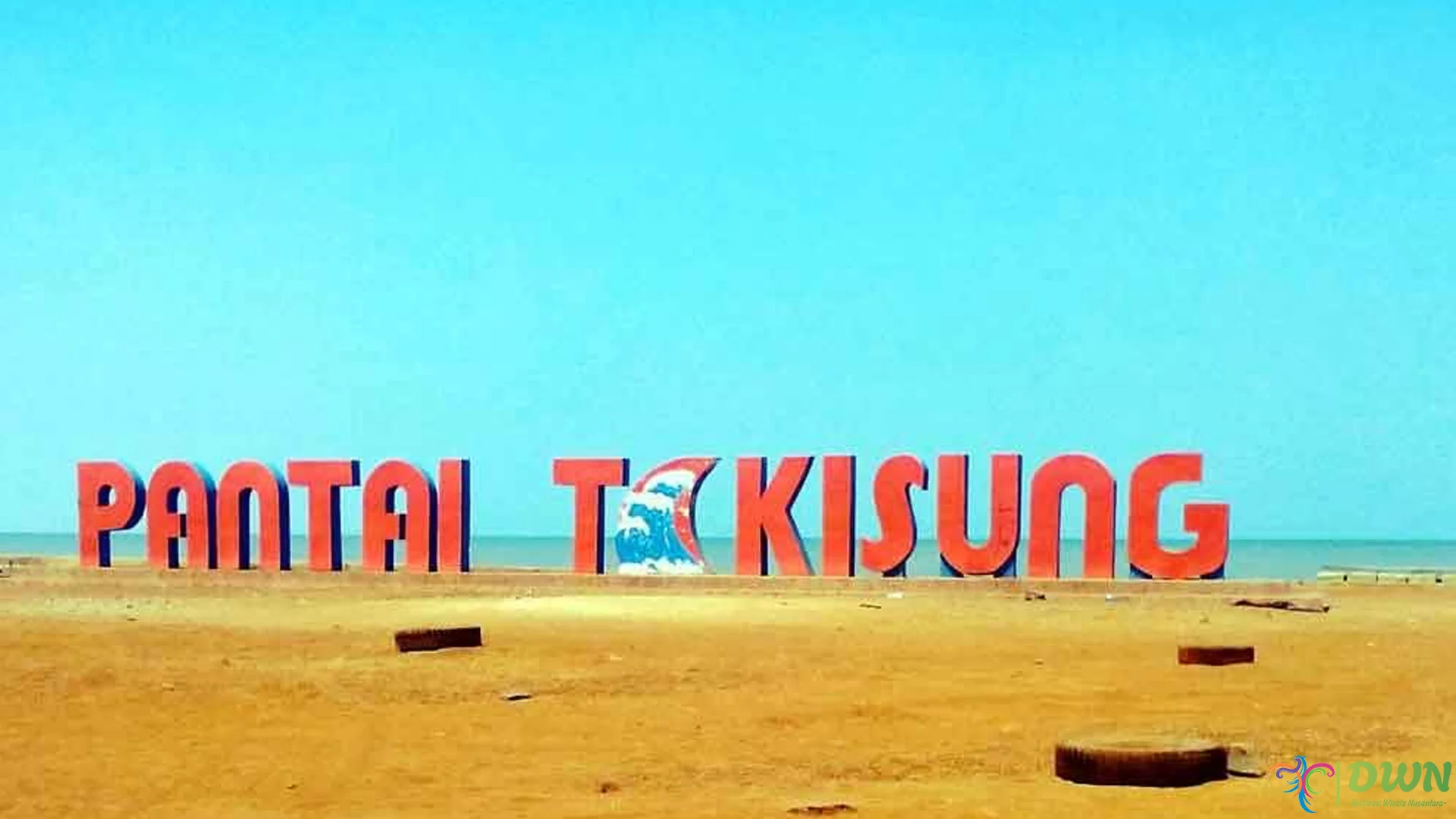 5 Alasan Pantai Takisung Wajib Masuk Daftar Liburan Tahun Ini